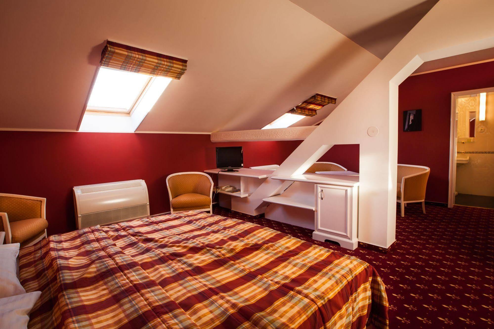 Park Hotel Tartuf Beladice Luaran gambar